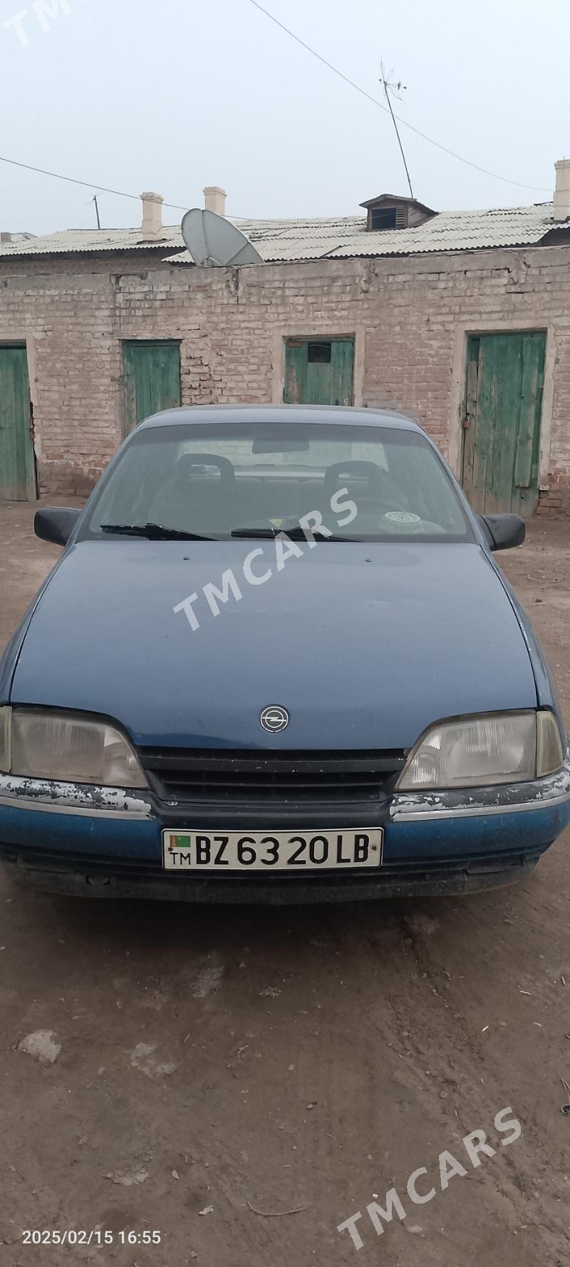 Opel Omega 1990 - 17 000 TMT - Чарджоу - img 2