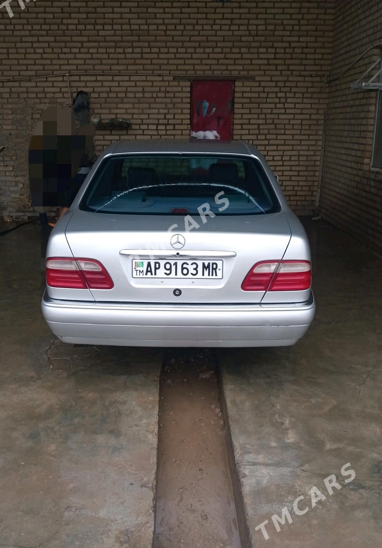 Mercedes-Benz E320 1996 - 80 000 TMT - Mary - img 8