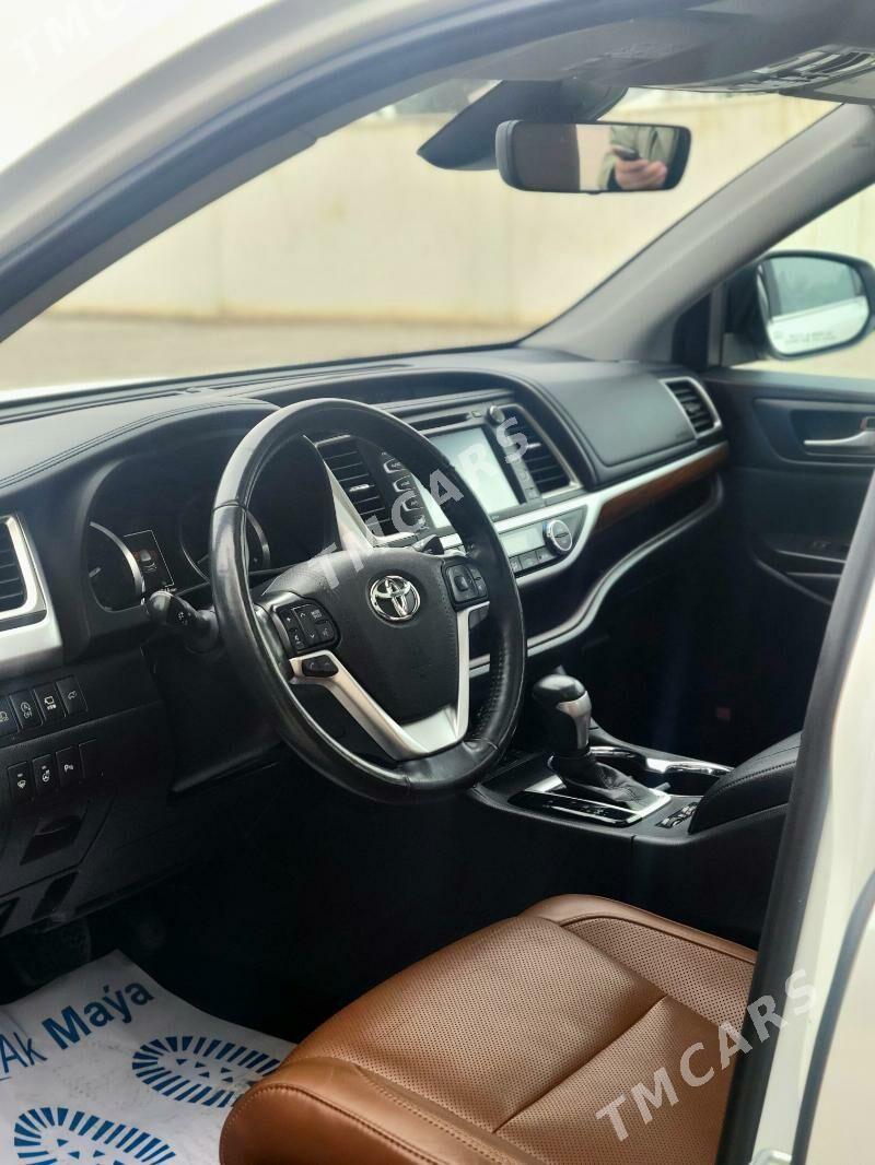 Toyota Highlander 2019 - 560 000 TMT - Мары - img 2