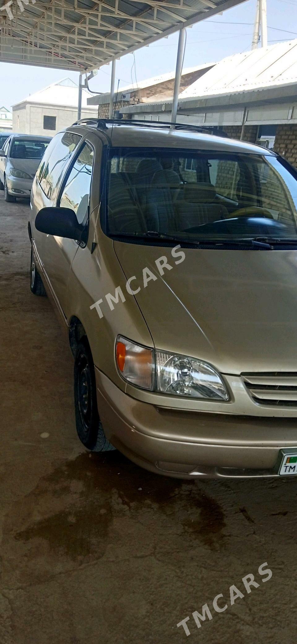 Toyota Sienna 2002 - 95 000 TMT - Oguz han - img 2