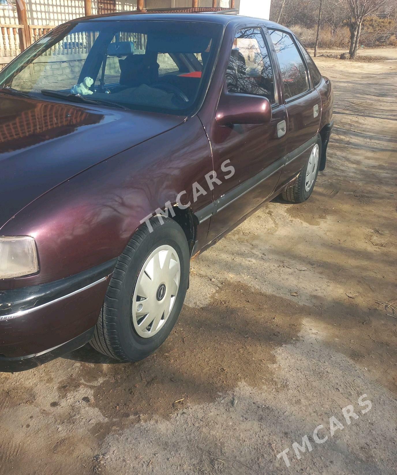 Opel Vectra 1992 - 25 000 TMT - Gubadag - img 4