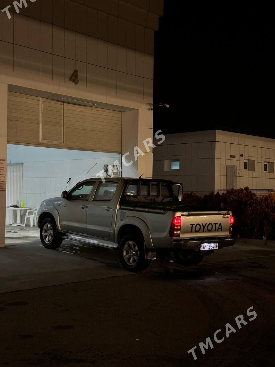 Toyota Hilux 2007 - 230 000 TMT - Türkmenbaşy - img 9