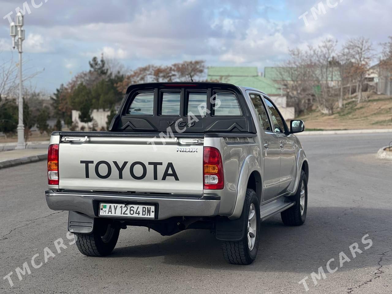 Toyota Hilux 2007 - 230 000 TMT - Türkmenbaşy - img 2