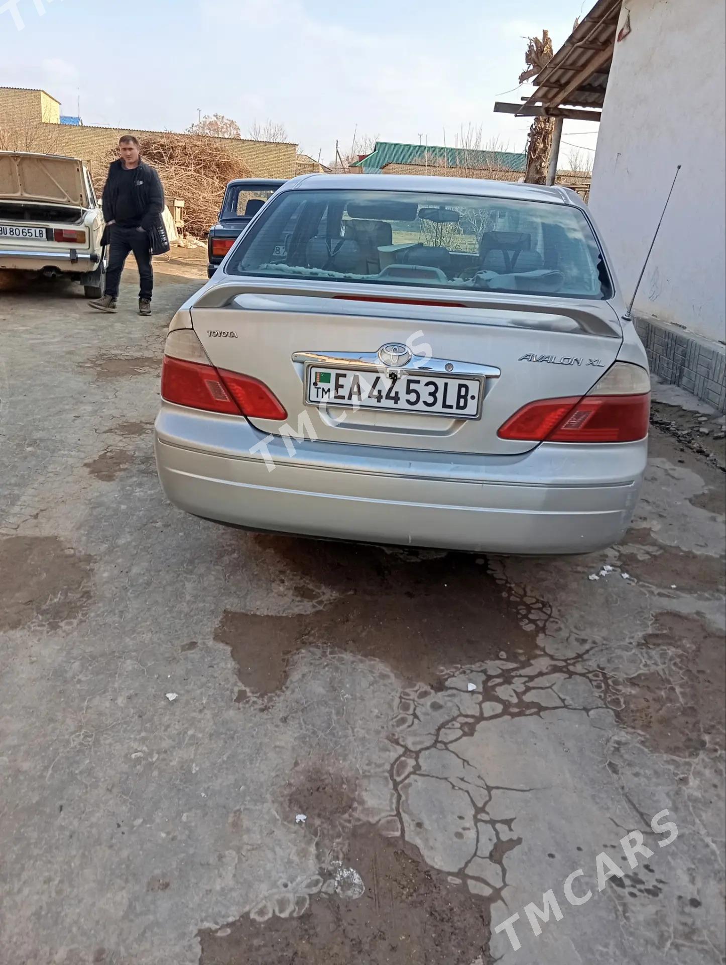 Toyota Avalon 2001 - 140 000 TMT - Халач - img 2