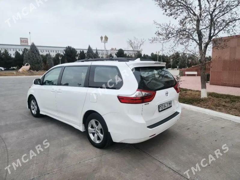 Toyota Sienna 2020 - 400 000 TMT - Baýramaly - img 2