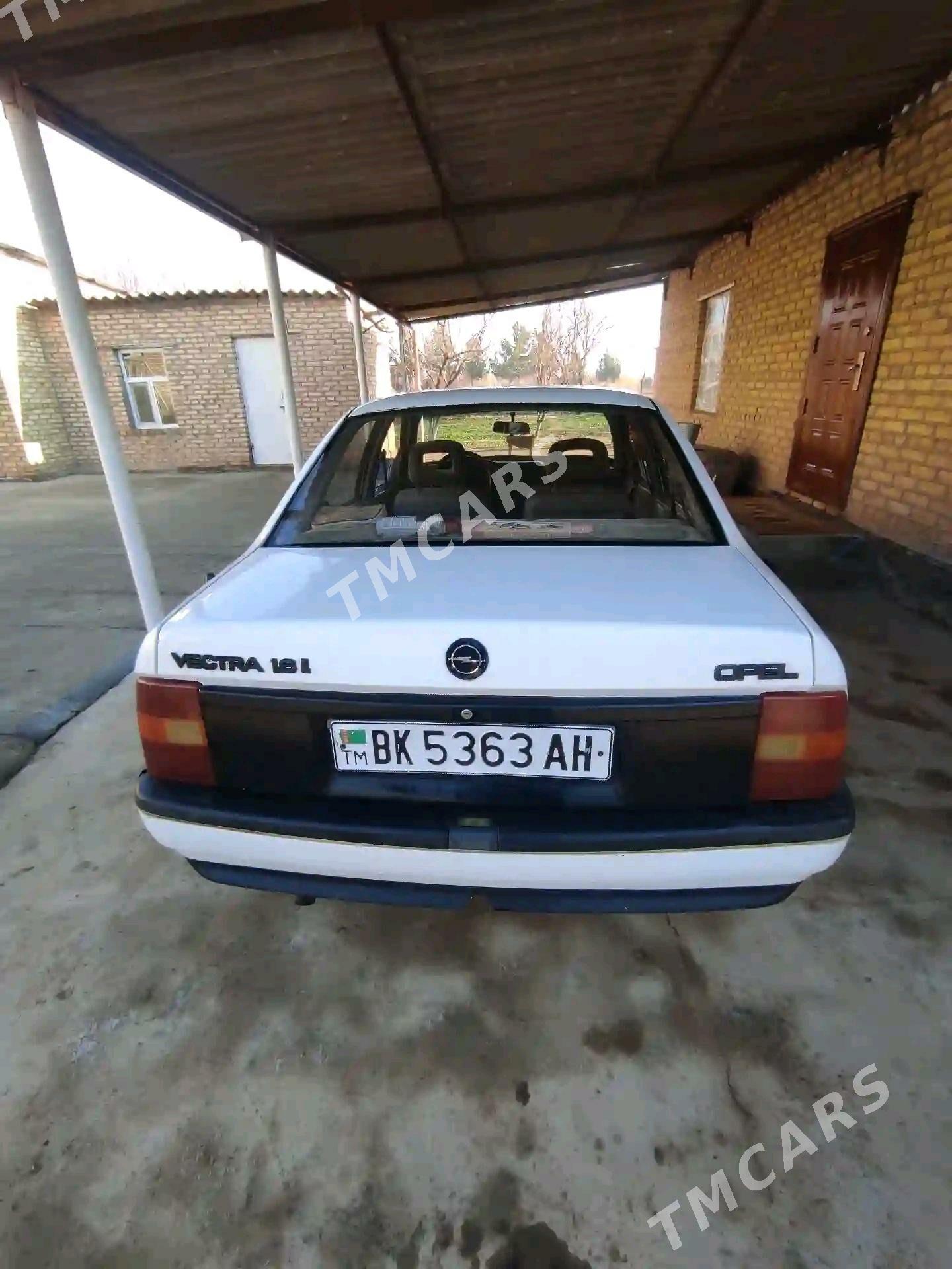 Opel Vectra 1990 - 27 000 TMT - Tejen - img 4