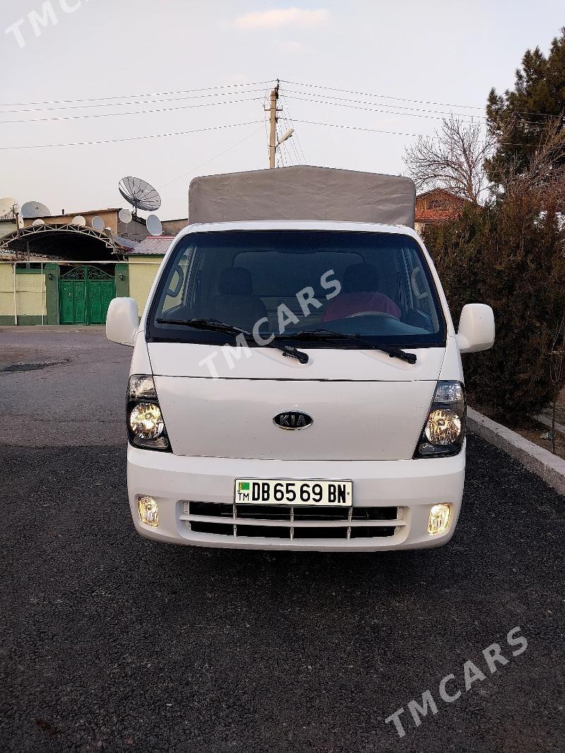 Kia Bongo 2012 - 145 000 TMT - Sowetskiý köç. (Garaşsyzlyk şaýoly) - img 3