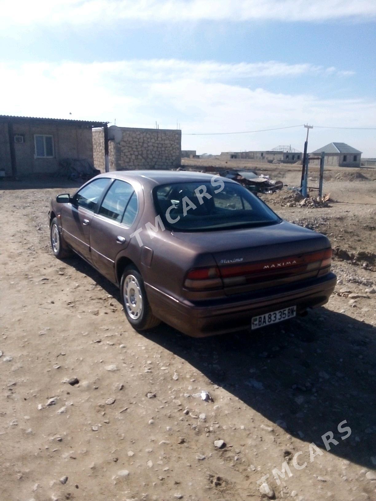 Nissan Maxima 1997 - 28 000 TMT - Балканабат - img 3