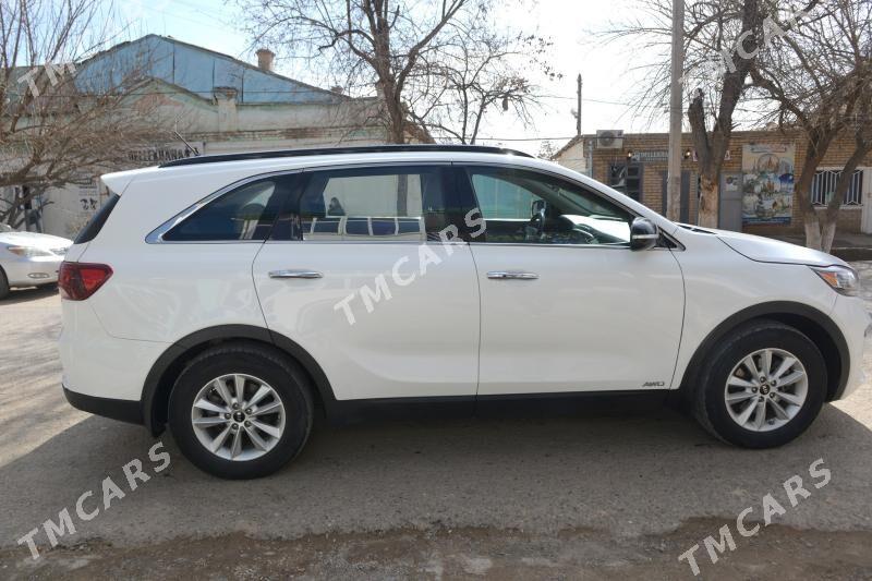 Kia Sorento 2019 - 300 000 TMT - Ýolöten - img 2