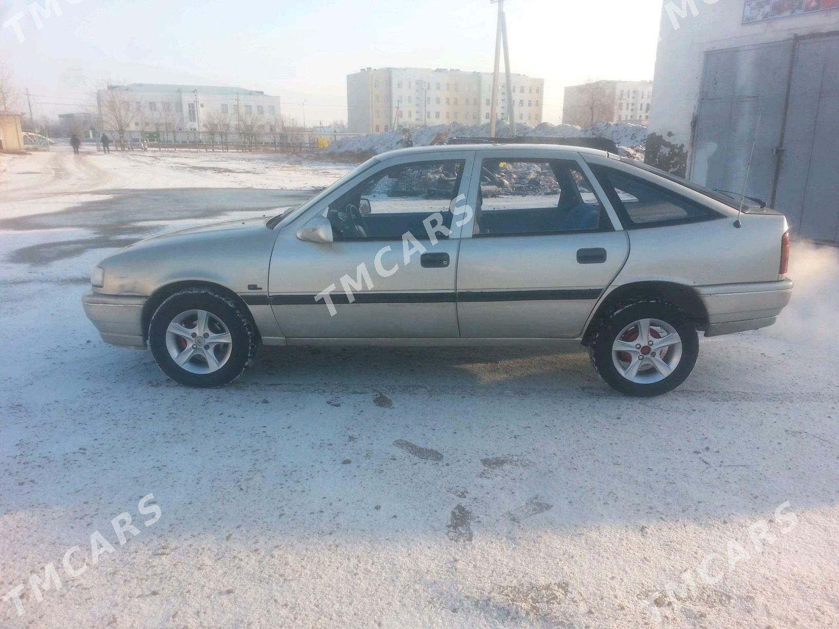 Opel Vectra 1990 - 30 000 TMT - Daşoguz - img 3