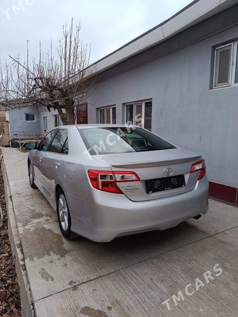 Toyota Camry 2013 - 230 000 TMT - Дашогуз - img 4