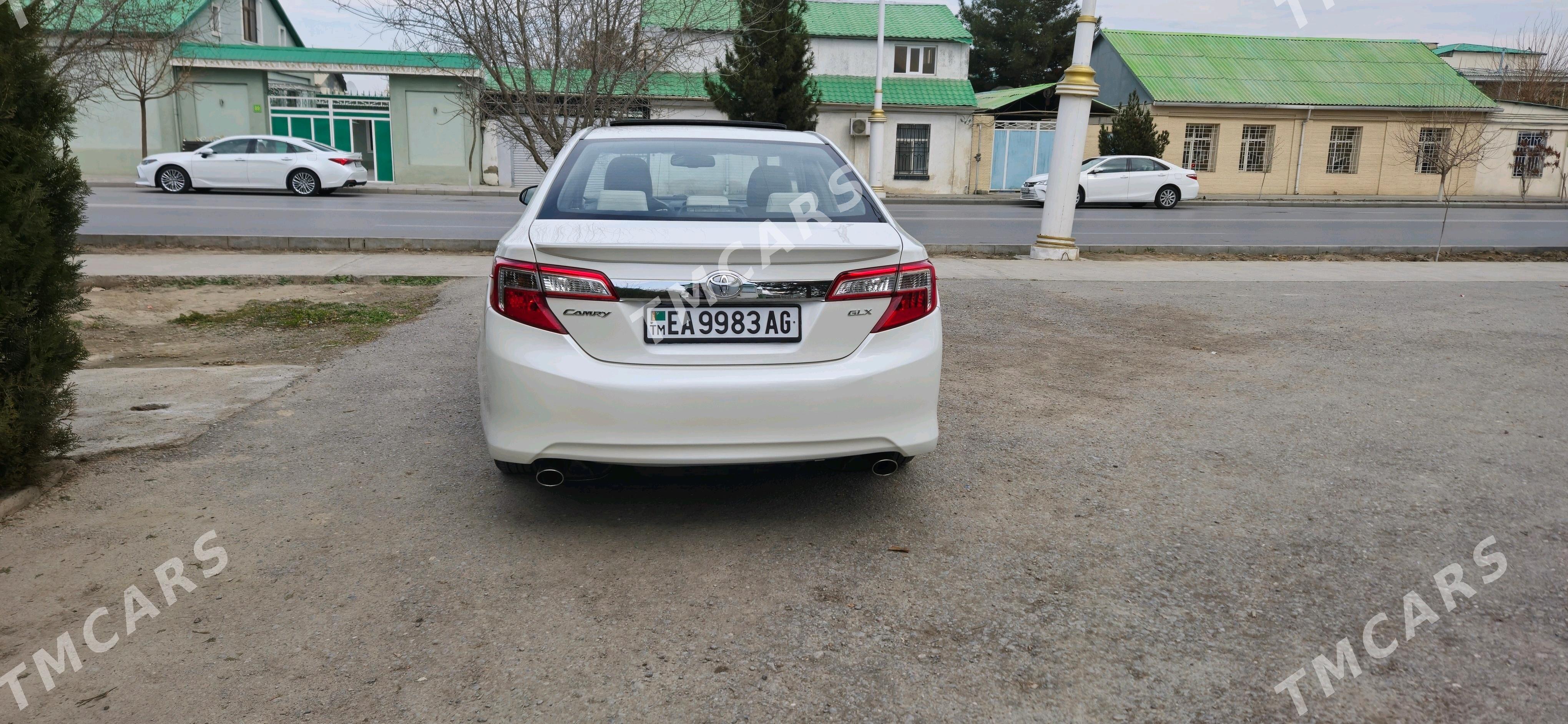 Toyota Camry 2014 - 285 000 TMT - Бедев - img 7