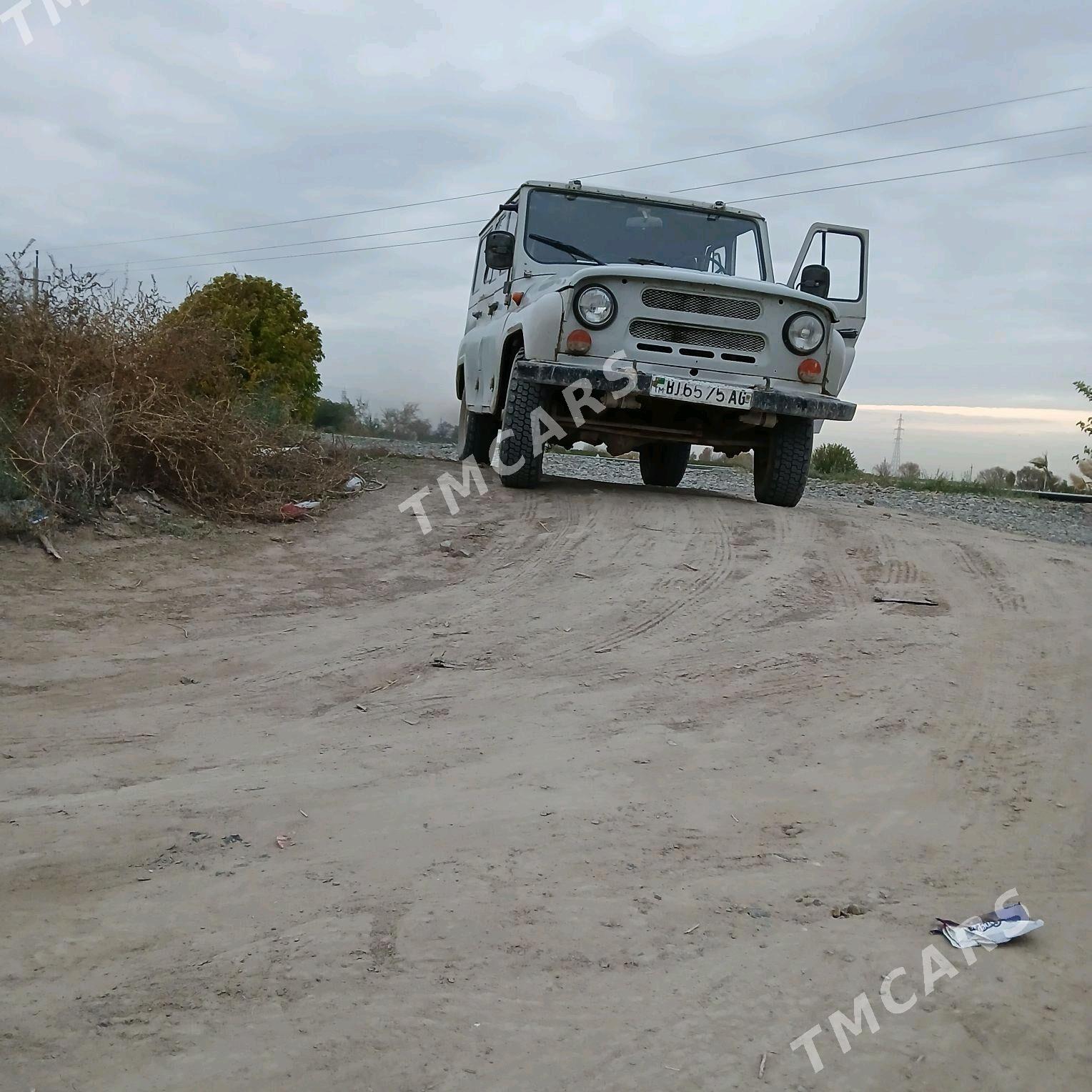 UAZ 469 2000 - 24 000 TMT - Aşgabat - img 4