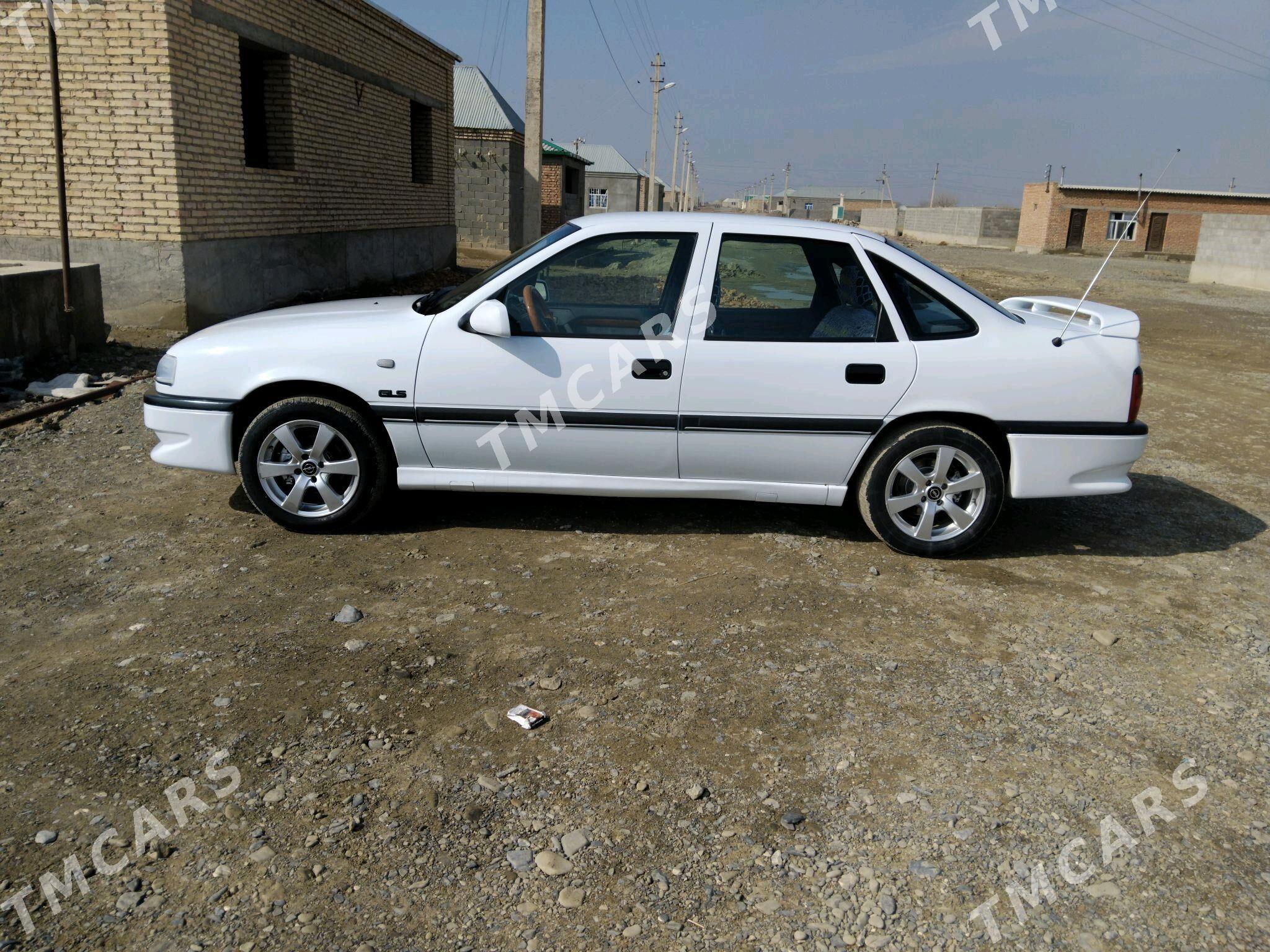 Opel Vectra 1993 - 50 000 TMT - Бахарден - img 8