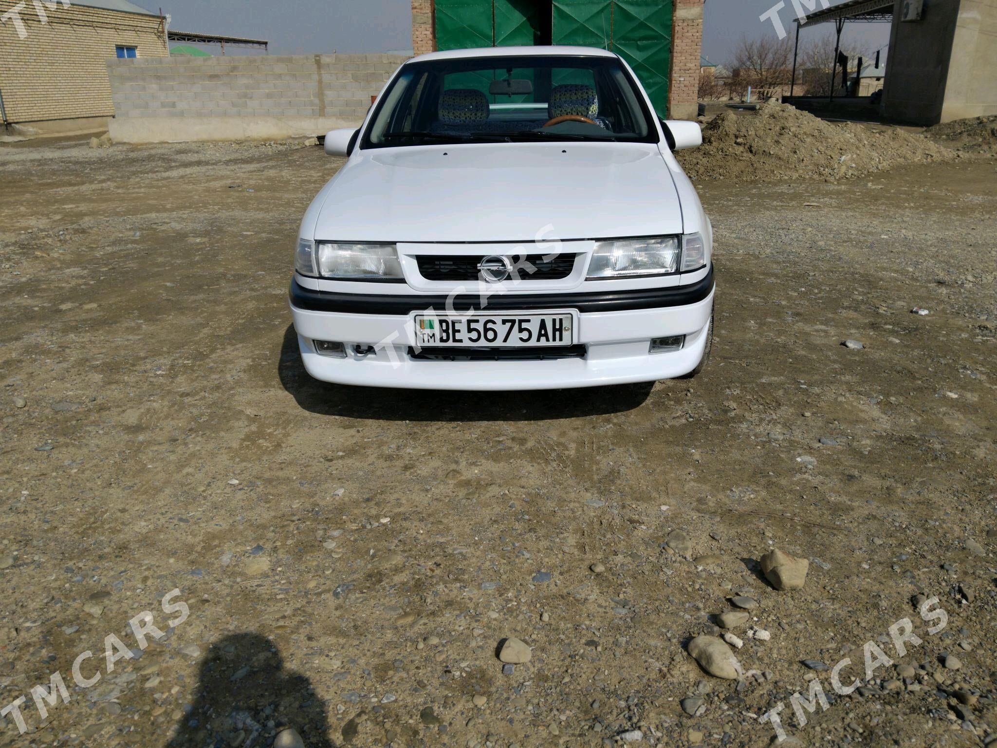 Opel Vectra 1993 - 50 000 TMT - Бахарден - img 9