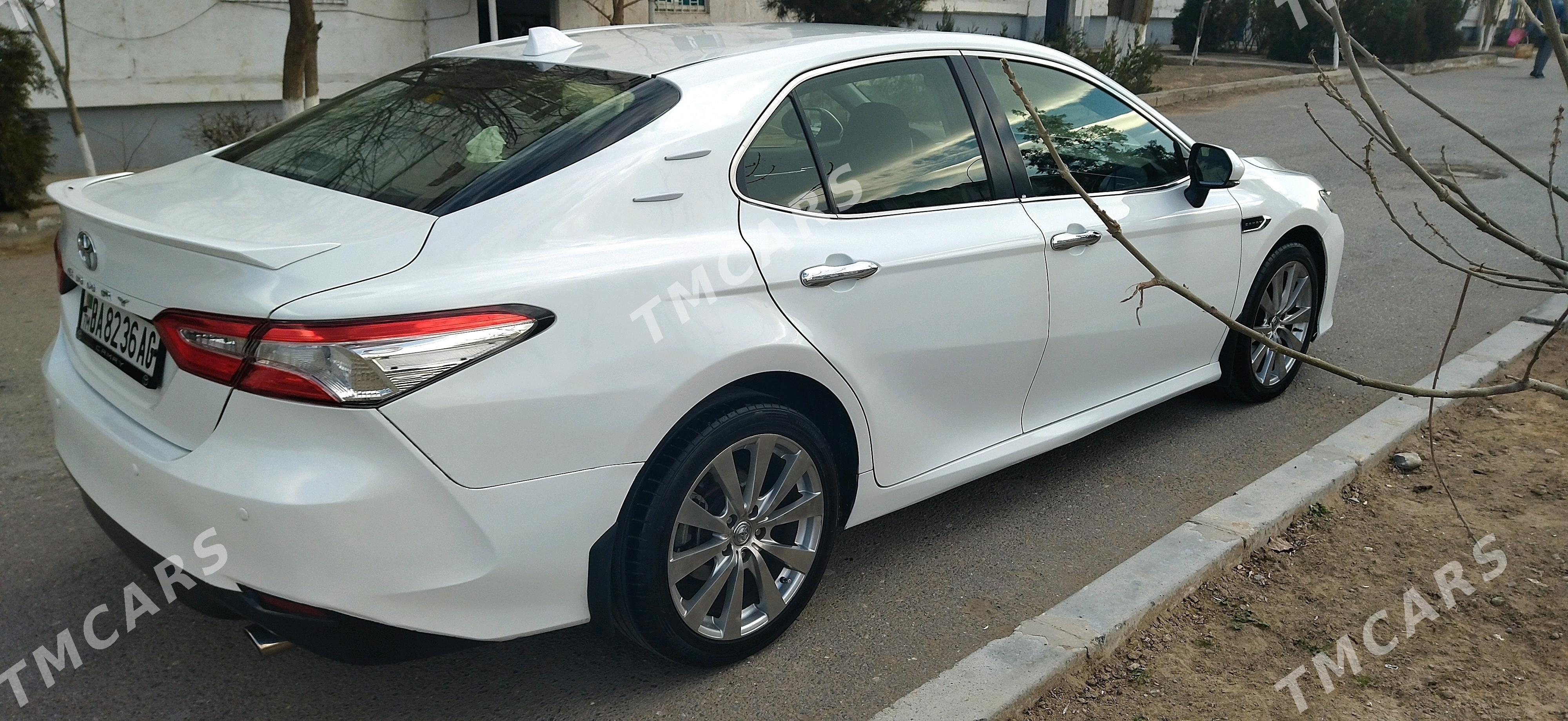 Toyota Camry 2019 - 240 000 TMT - 11 mkr - img 5