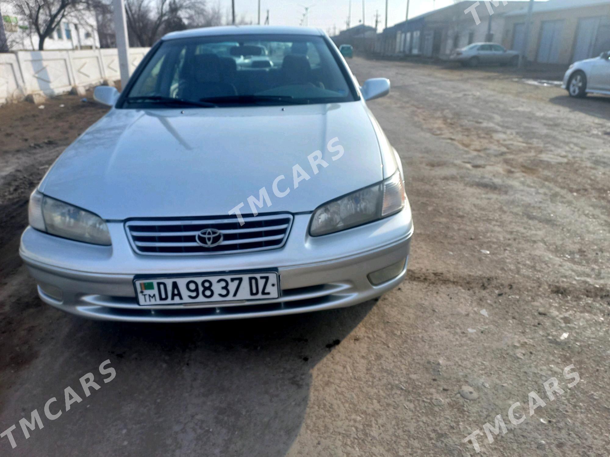 Toyota Camry 2000 - 140 000 TMT - Köneürgenç - img 2