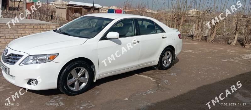 Toyota Camry 2010 - 135 000 TMT - Baýramaly - img 2