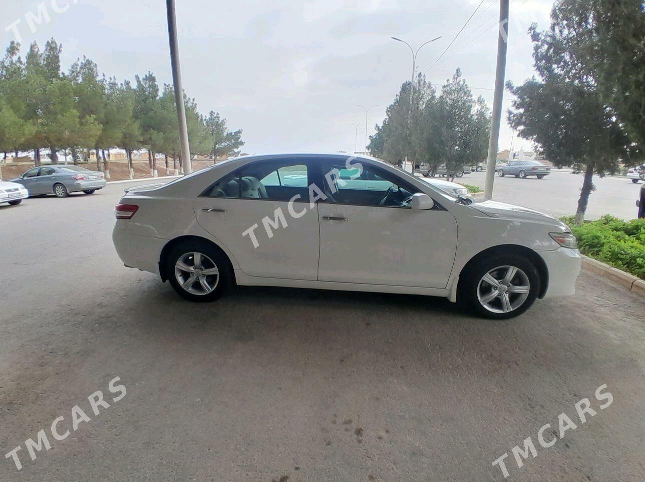 Toyota Camry 2010 - 160 000 TMT - Мары - img 5