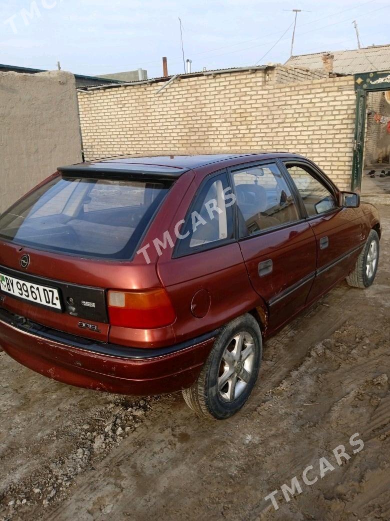 Opel Astra 1993 - 35 000 TMT - Кёнеургенч - img 4