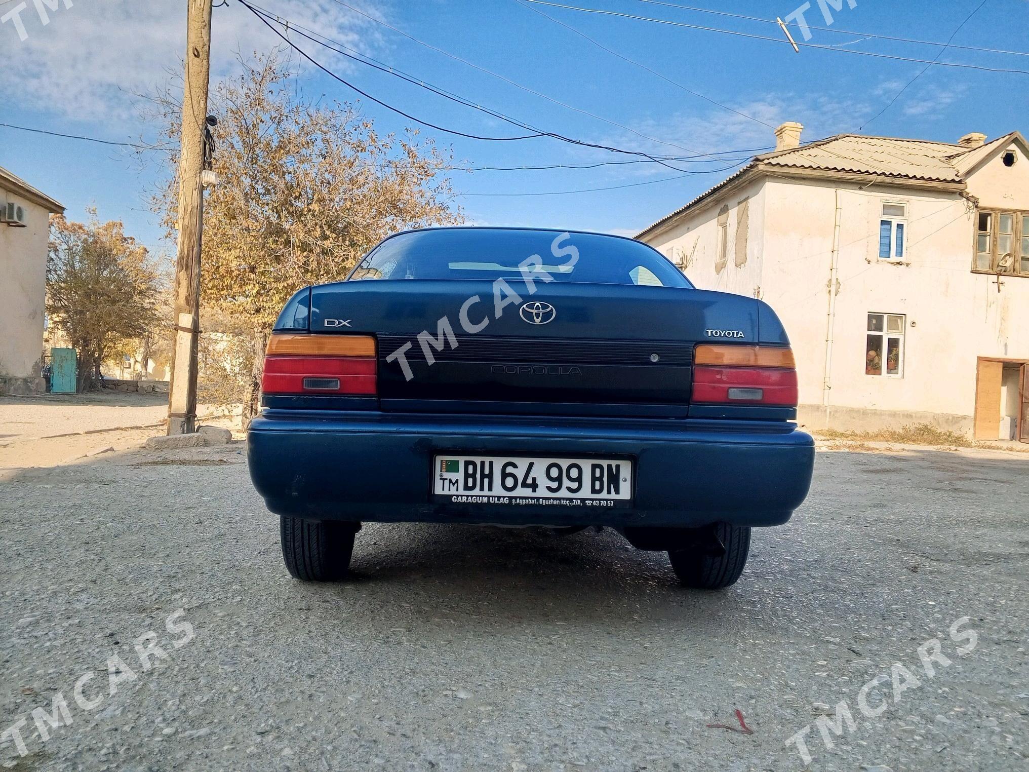 Toyota Corolla 1994 - 65 000 TMT - Балканабат - img 4