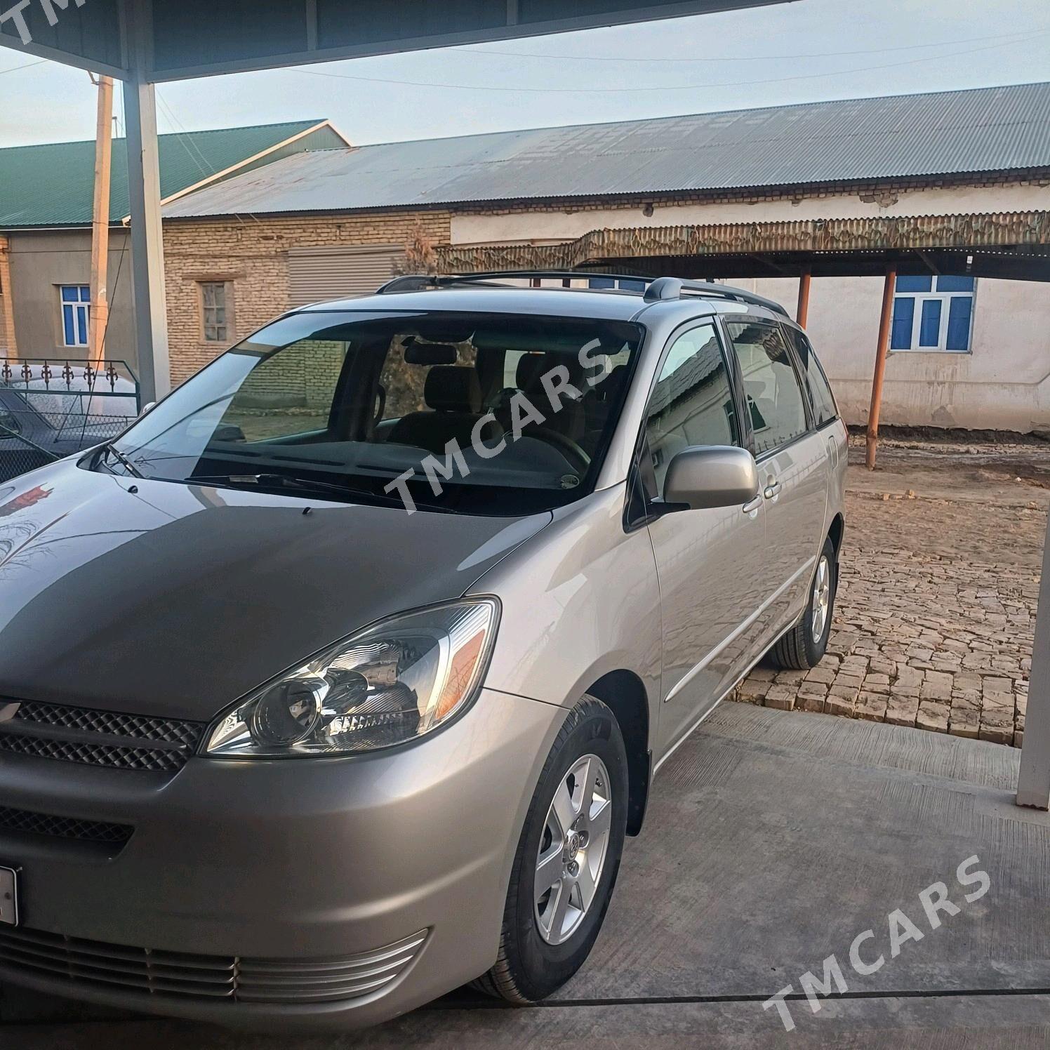 Toyota Sienna 2004 - 240 000 TMT - Кёнеургенч - img 3