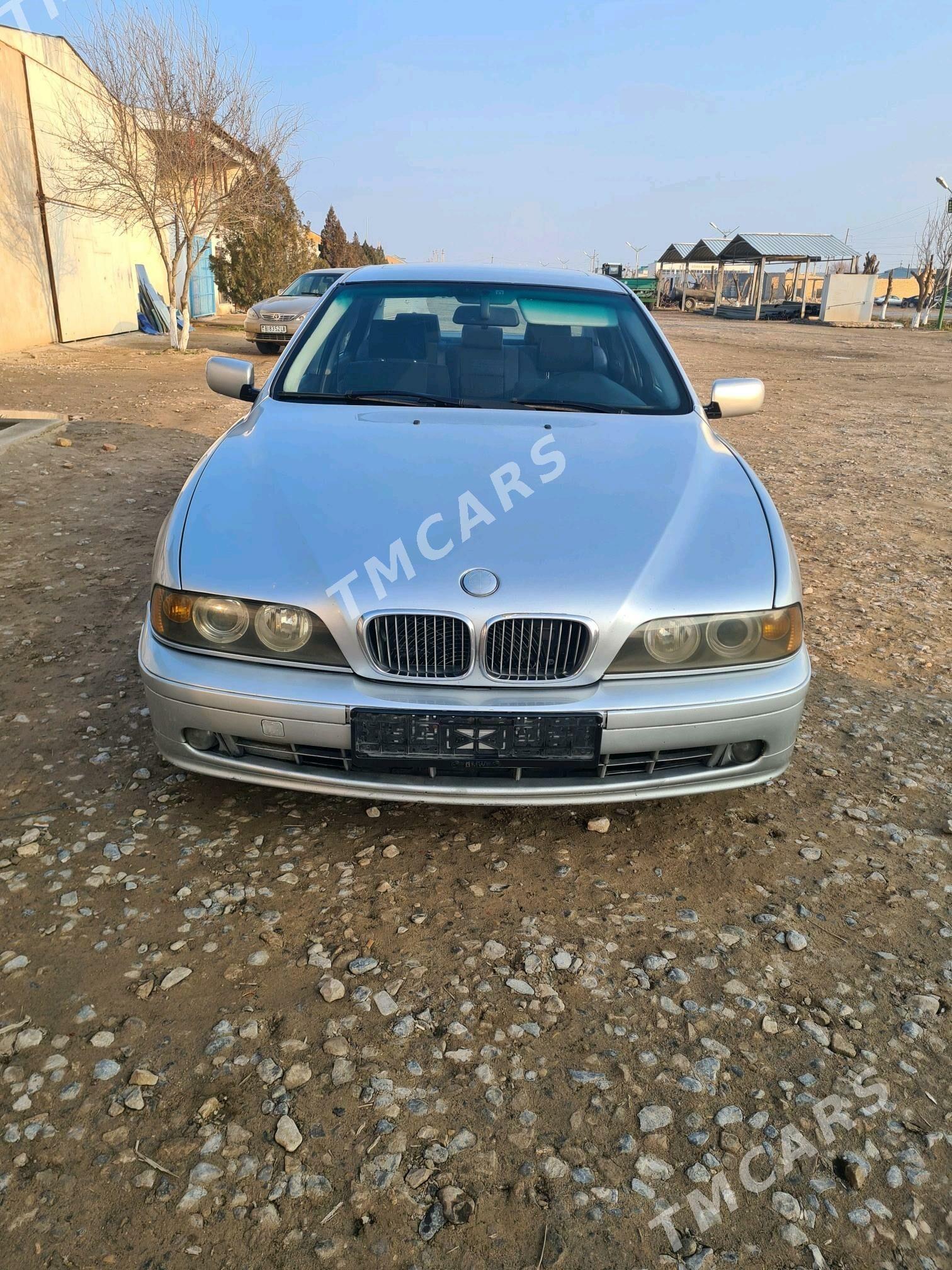 BMW 525 2001 - 110 000 TMT - Халач - img 5