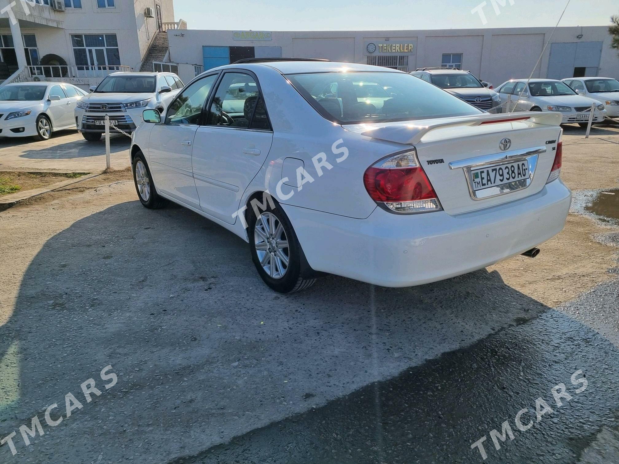 Toyota Camry 2005 - 150 000 TMT - Saýat - img 2