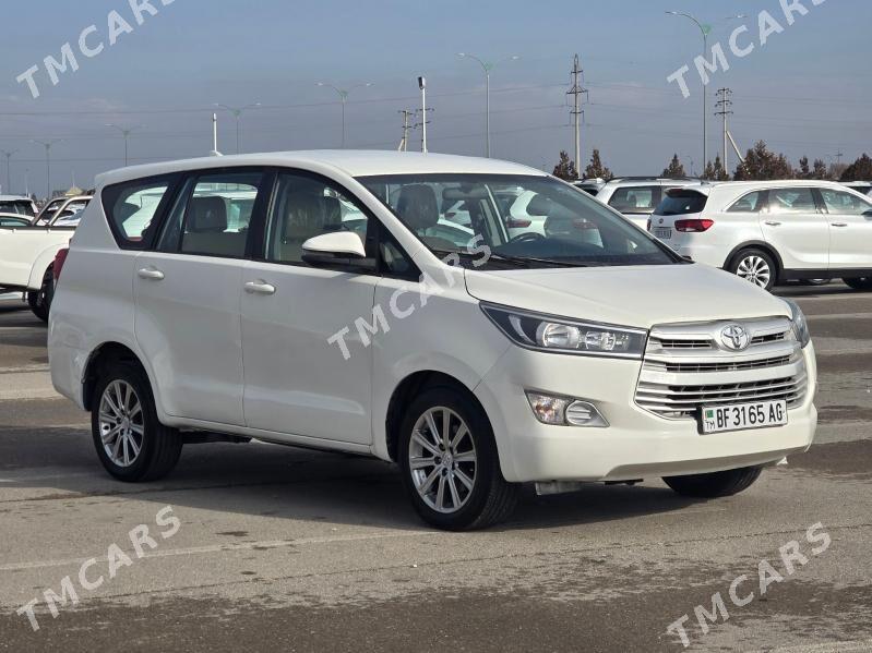 Toyota Innova 2019 - 245 000 TMT - Aşgabat - img 4