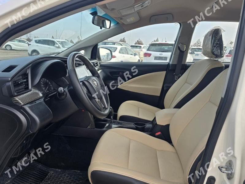 Toyota Innova 2019 - 245 000 TMT - Aşgabat - img 8