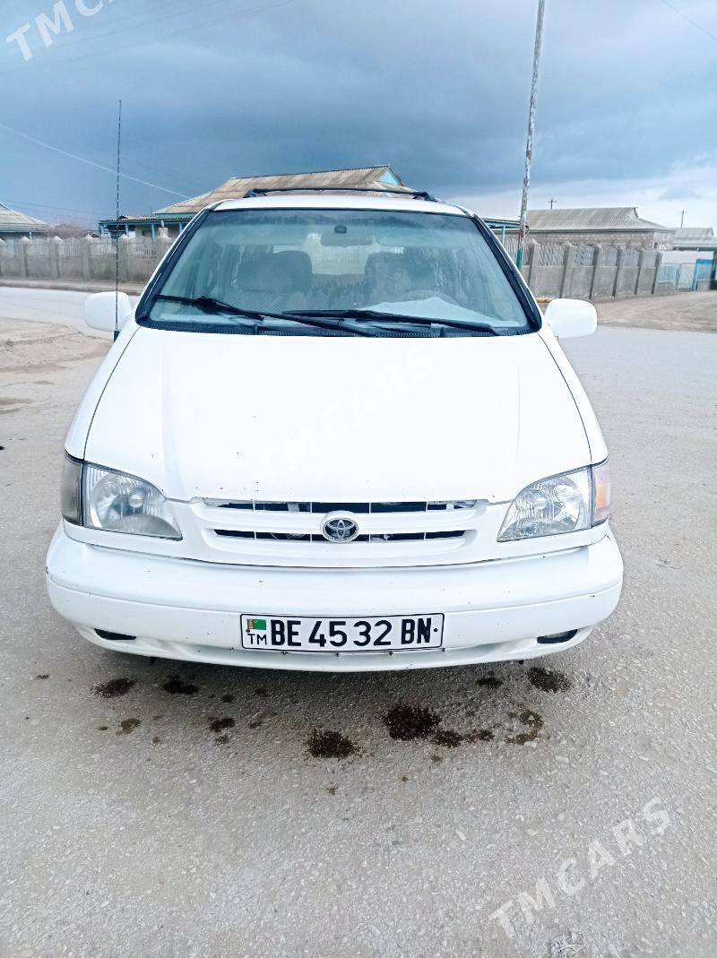 Toyota Sienna 2000 - 85 000 TMT - Эсенгулы - img 2