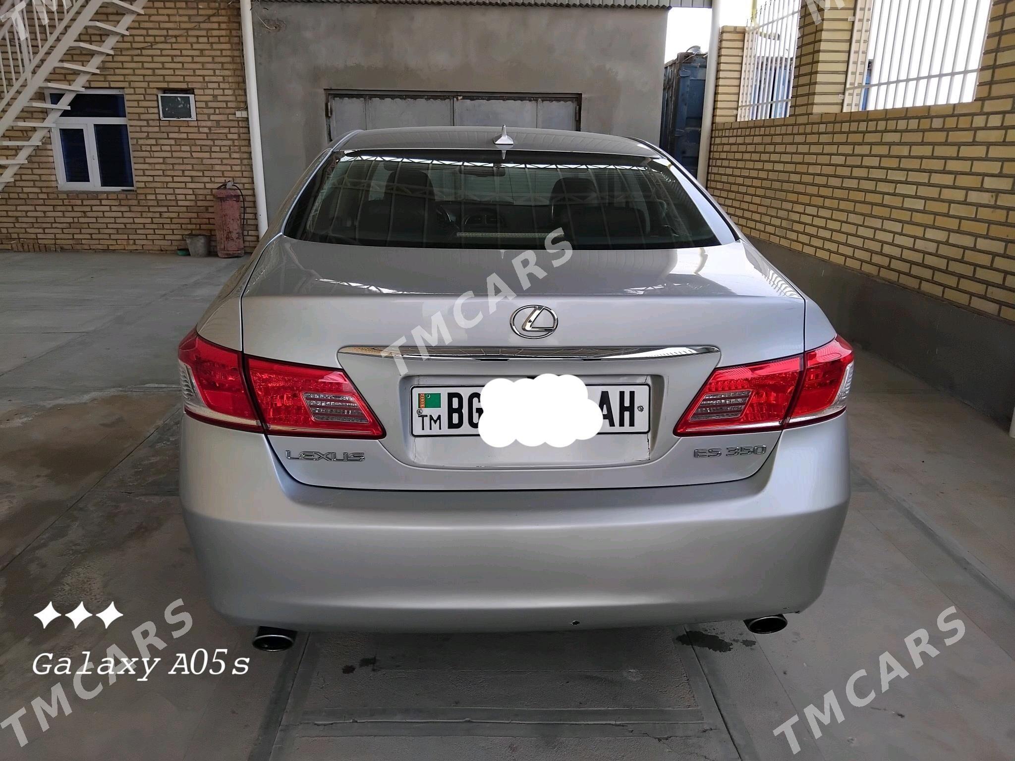 Lexus ES 350 2010 - 250 000 TMT - Ak bugdaý etraby - img 2