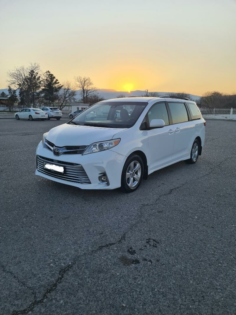 Toyota Sienna 2018 - 347 000 TMT - Aşgabat - img 3