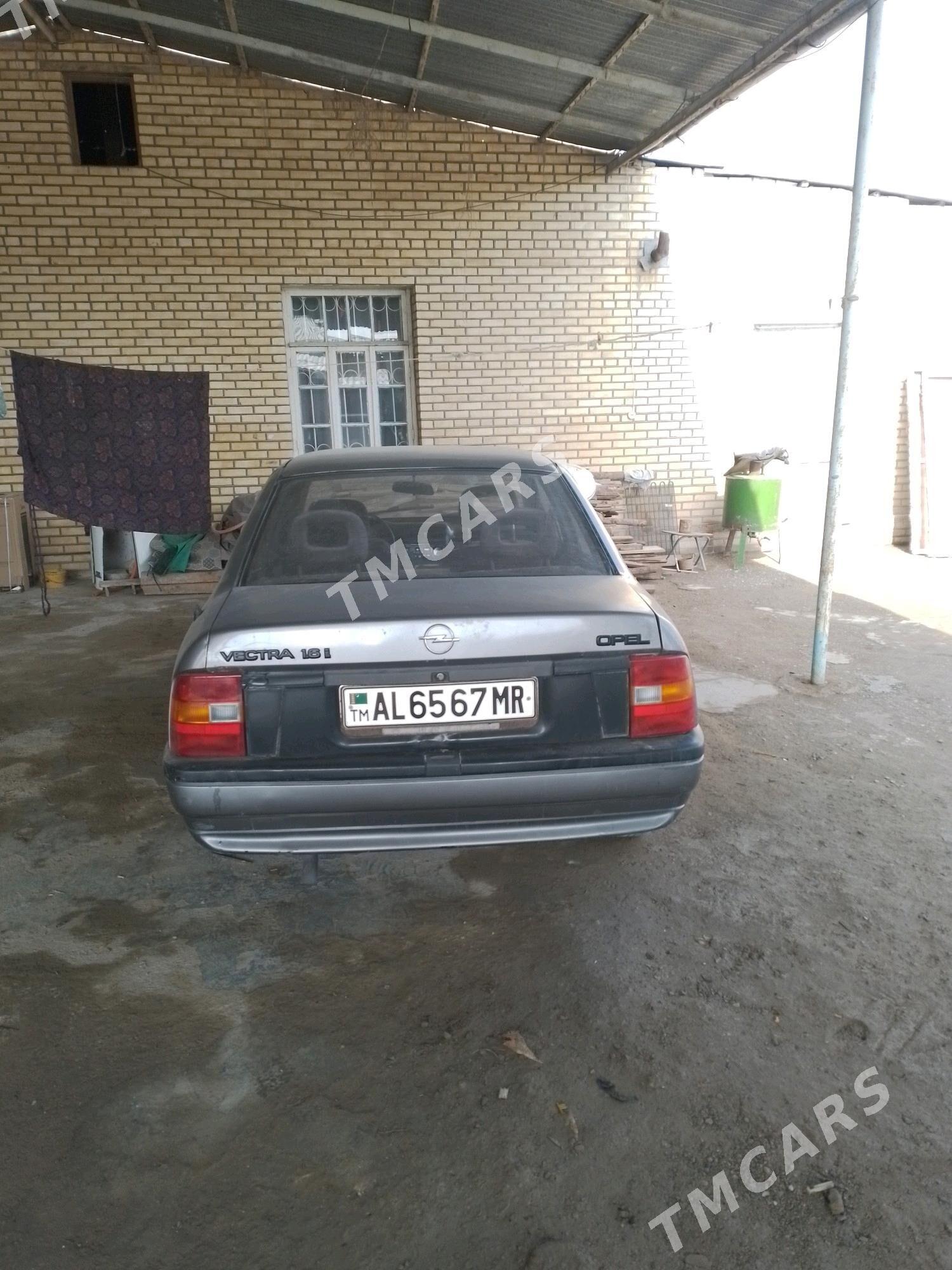 Opel Vectra 1990 - 25 000 TMT - Мары - img 6