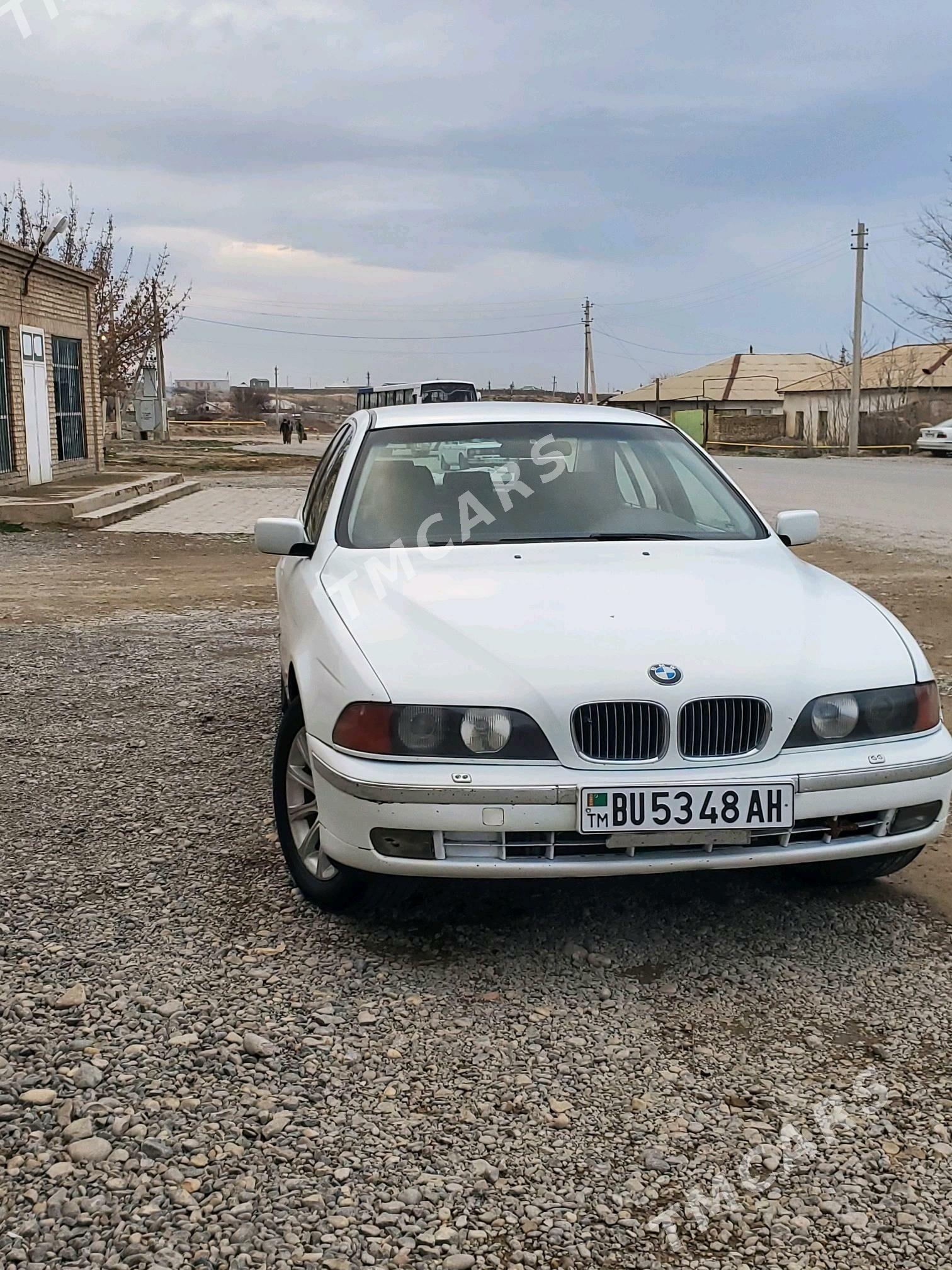 BMW E39 1998 - 72 000 TMT - Кака - img 4