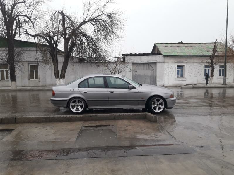 BMW E39 2000 - 75 000 TMT - Туркменабат - img 4