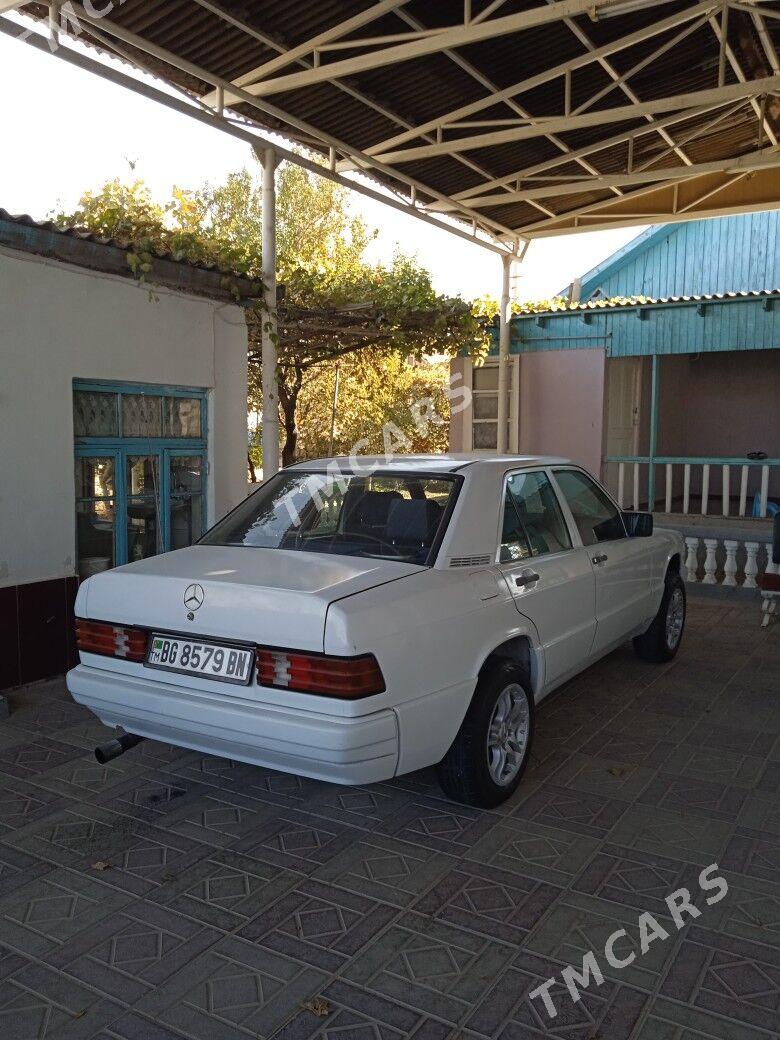 Mercedes-Benz 190E 1988 - 30 000 TMT - Балканабат - img 10