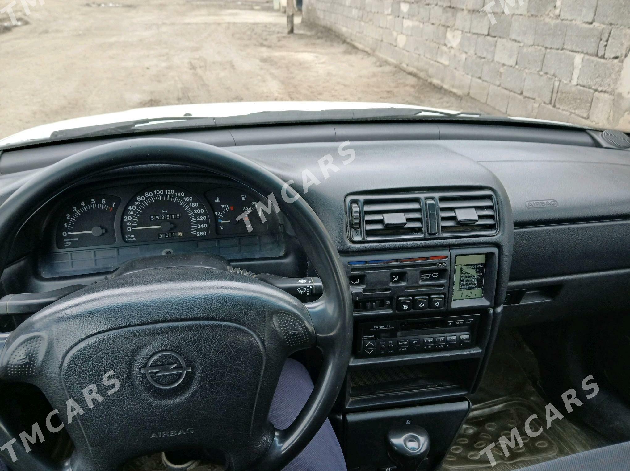 Opel Vectra 1993 - 30 000 TMT - Дашогуз - img 4