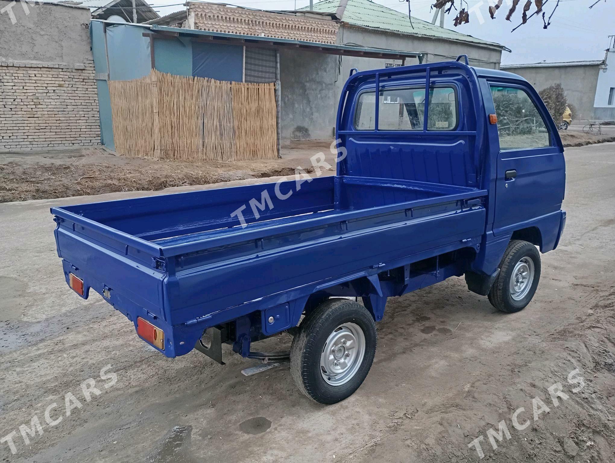 Kia Bongo 2001 - 50 000 TMT - Дашогуз - img 4