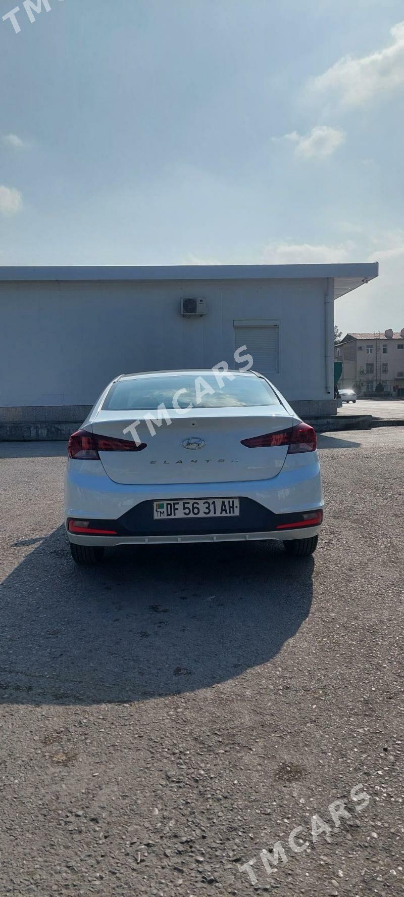 Hyundai Elantra 2019 - 200 000 TMT - 30 mkr - img 5