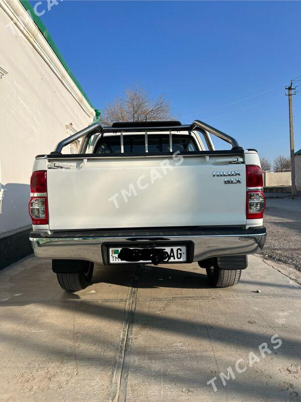 Toyota Hilux 2015 - 400 000 TMT - Ашхабад - img 5