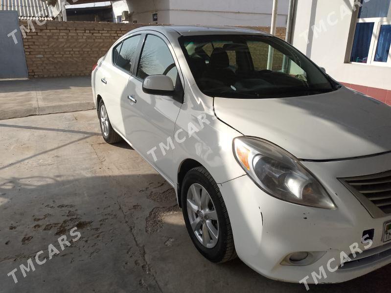 Nissan Versa 2012 - 75 000 TMT - Мары - img 2