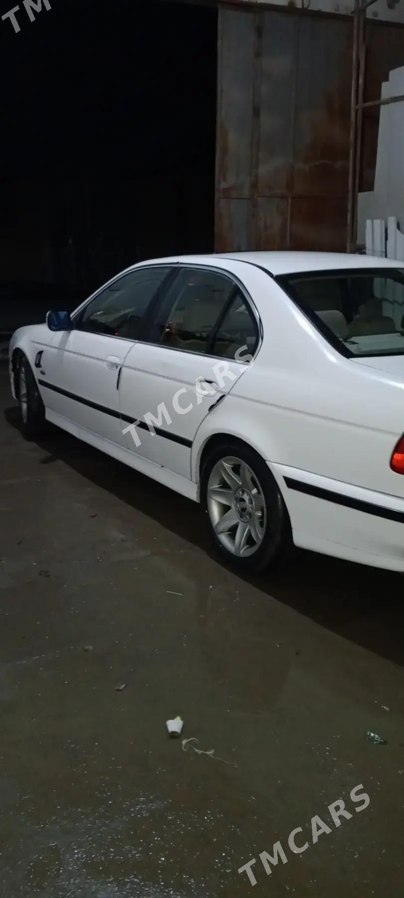 BMW E39 2003 - 80 000 TMT - Дянев - img 10