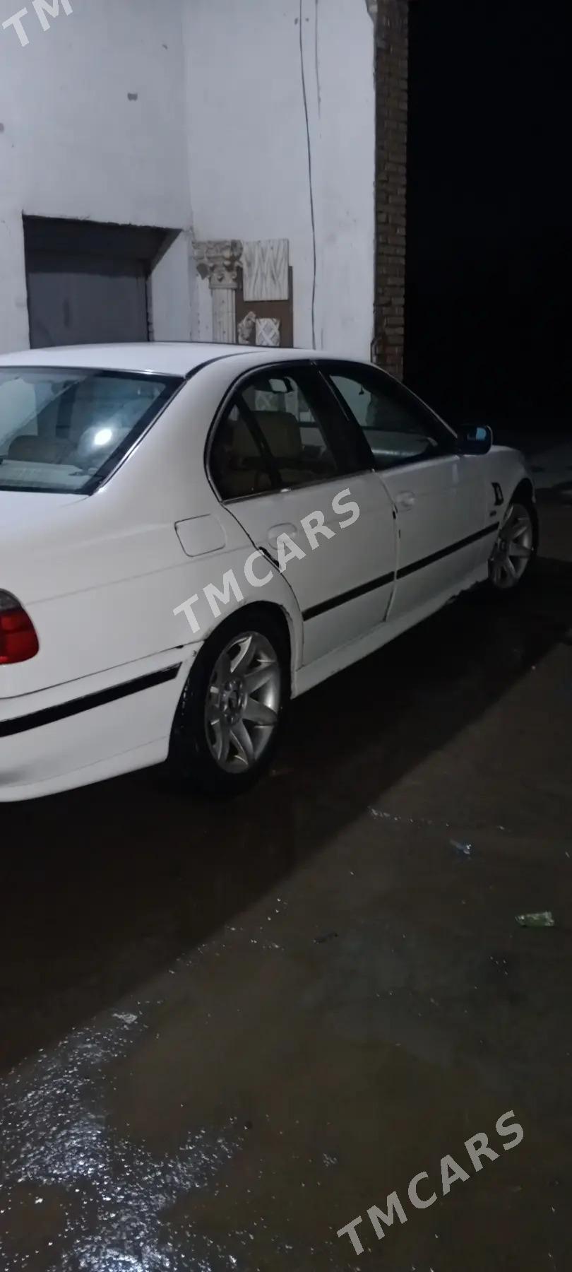 BMW E39 2003 - 80 000 TMT - Дянев - img 9