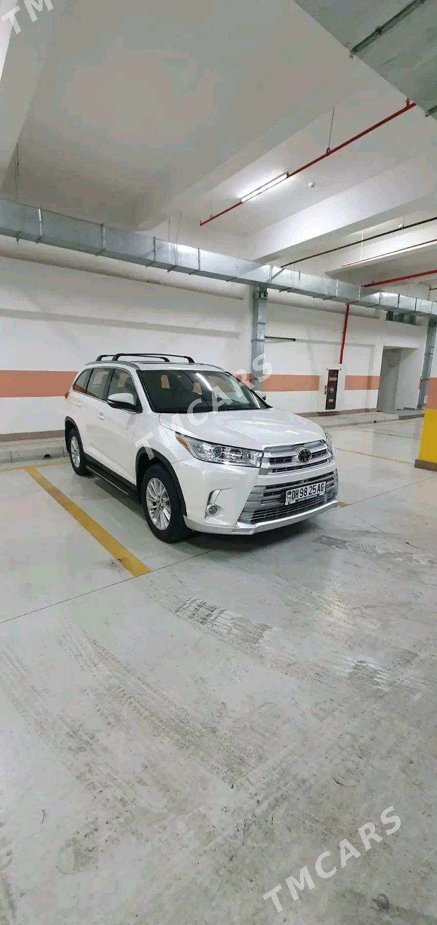 Toyota Highlander 2019 - 490 000 TMT - 30 mkr - img 3