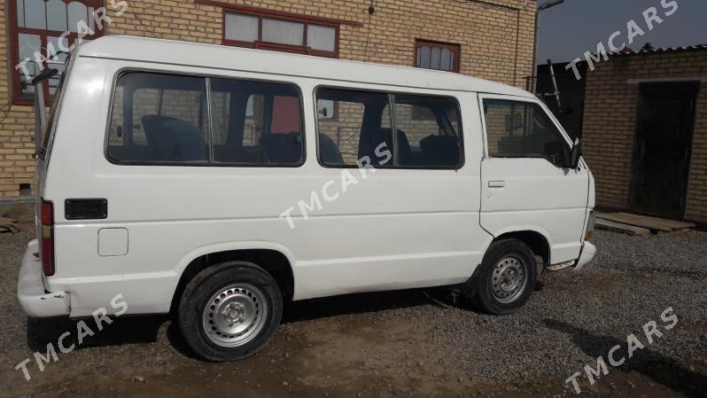 Toyota Hiace 1990 - 26 000 TMT - Sakarçäge - img 5