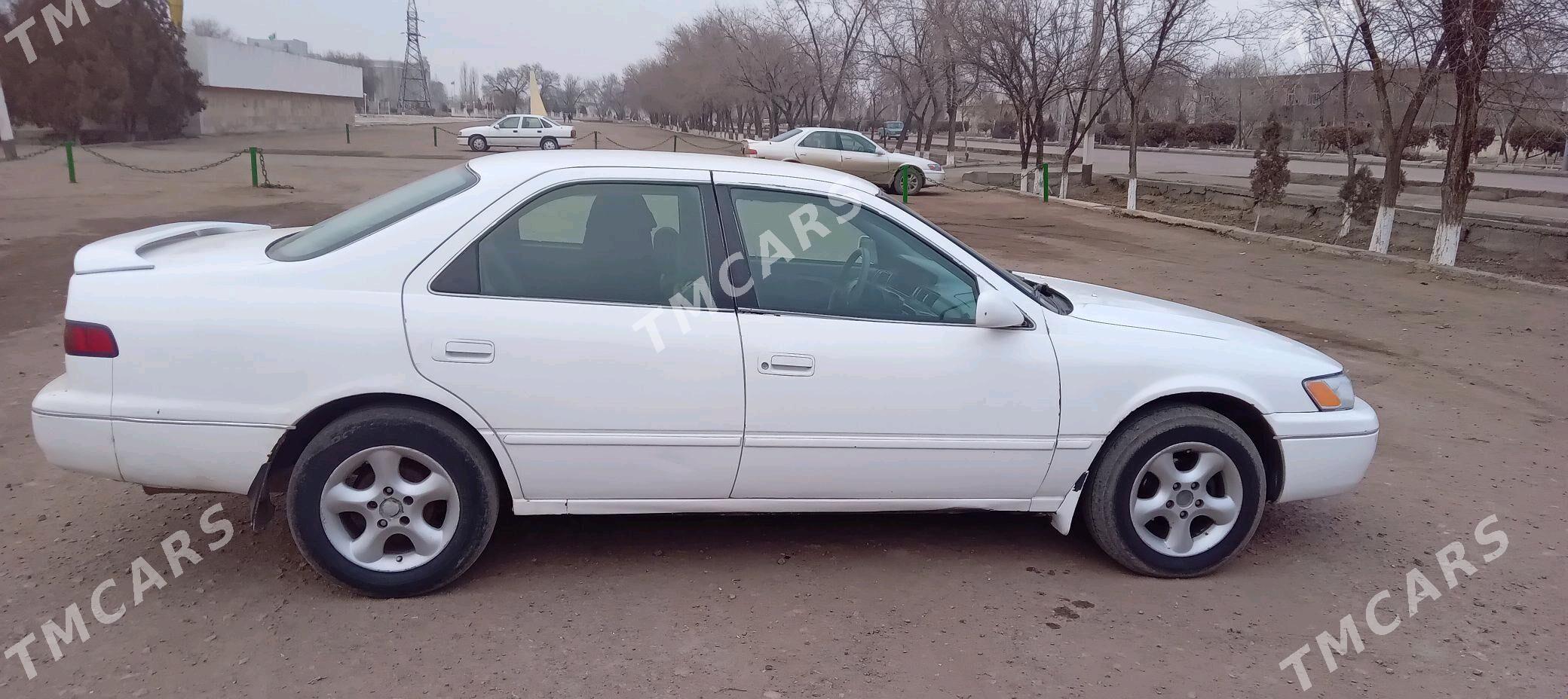 Toyota Camry 1998 - 96 000 TMT - Gubadag - img 2