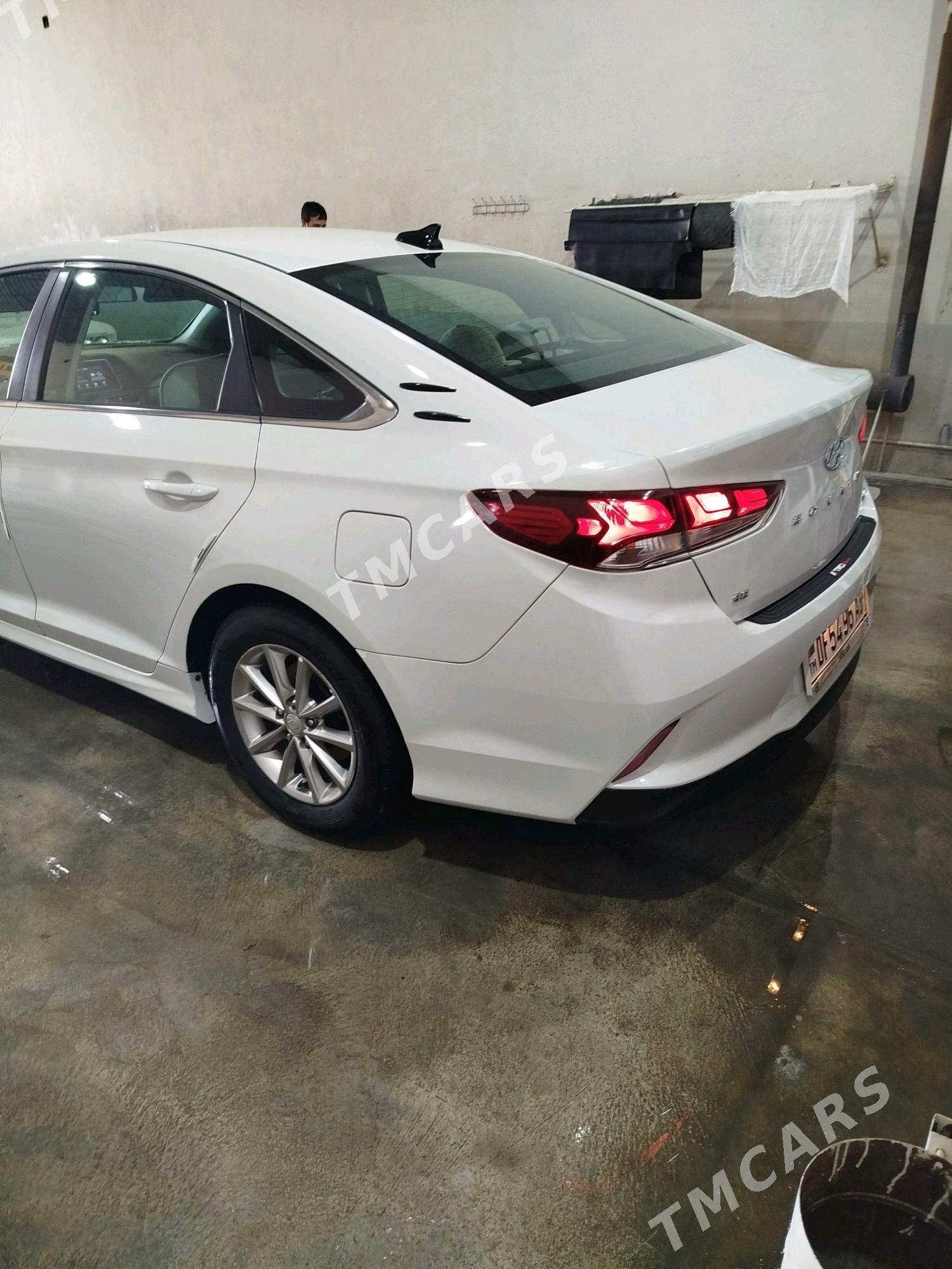 Hyundai Sonata 2018 - 175 000 TMT - Гызыларбат - img 1