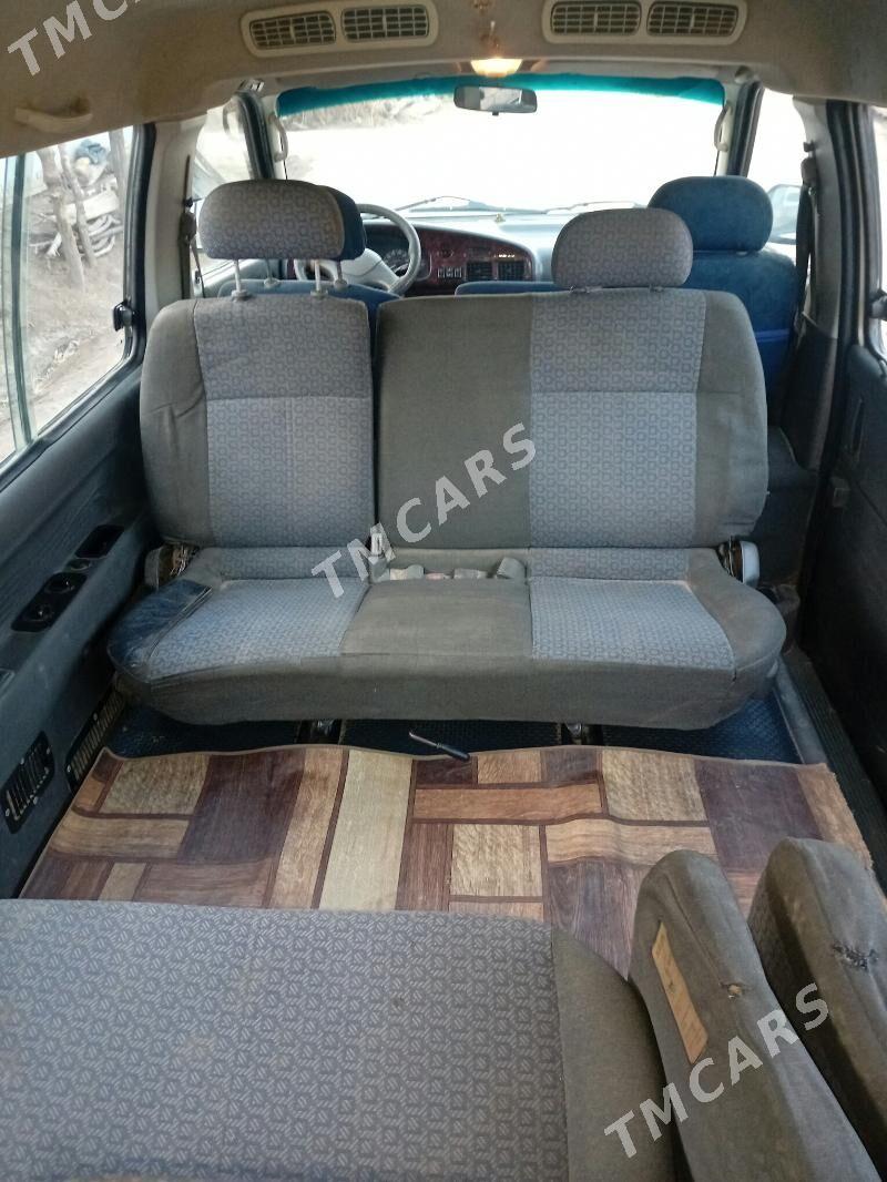 Toyota Hiace 2002 - 100 000 TMT - Daşoguz - img 3