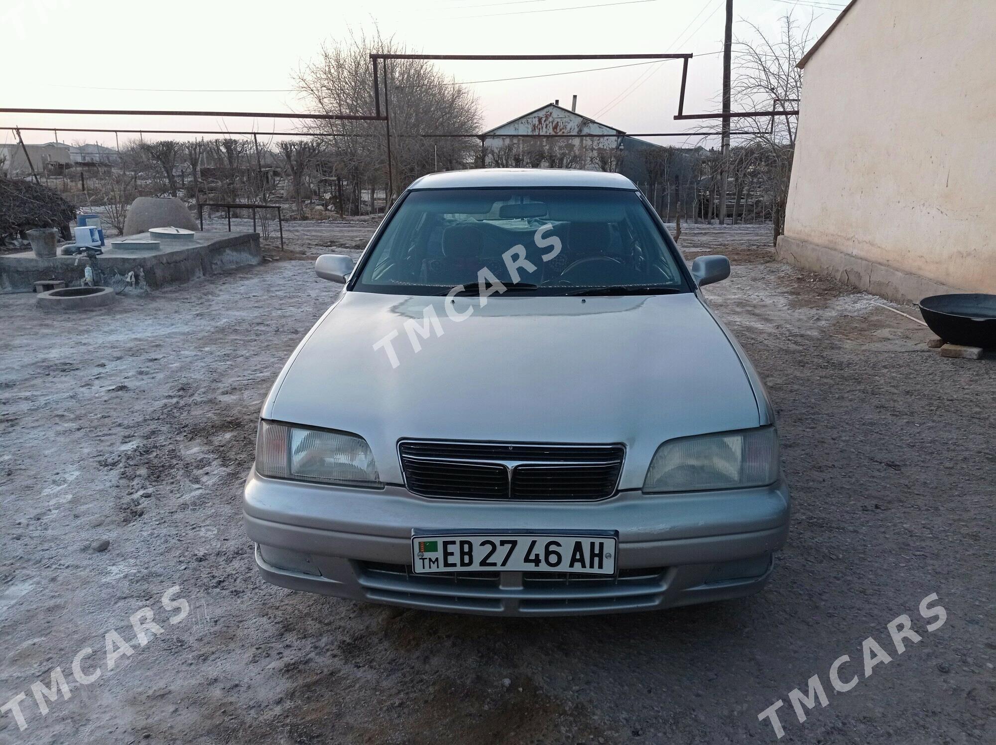 Toyota Camry 1994 - 50 000 TMT - Теджен - img 3